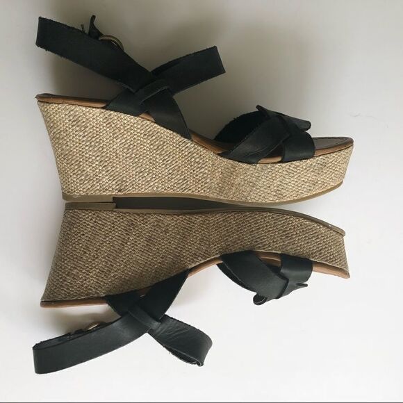 🎃BLACK LEATHER WEDGE SANDALS  - Picture 4 of 7